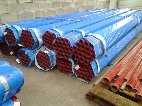 Tubería industrial embalada para transporte
